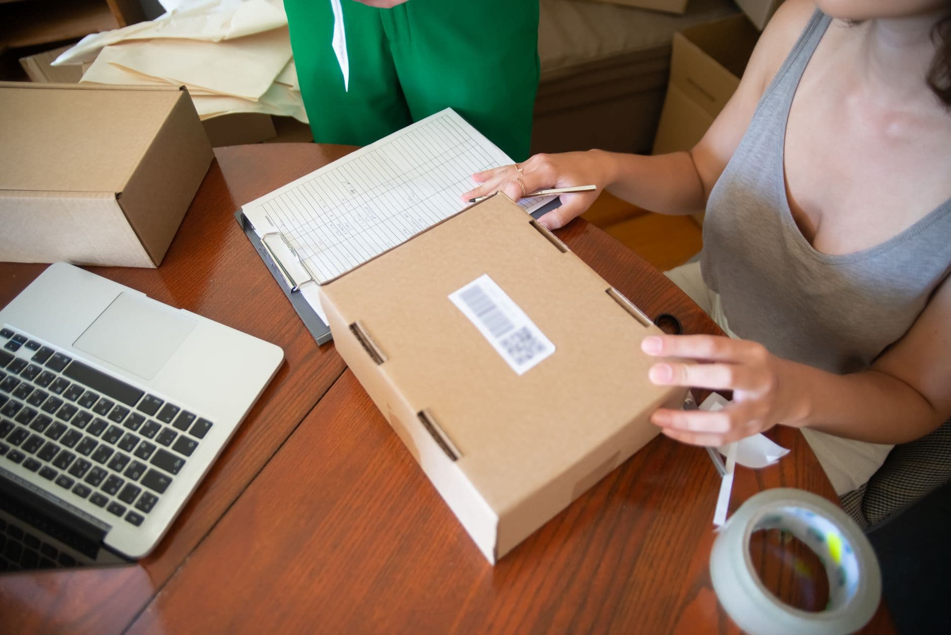 Xây dựng thương hiệu cho shop online từ thực tế vận hành